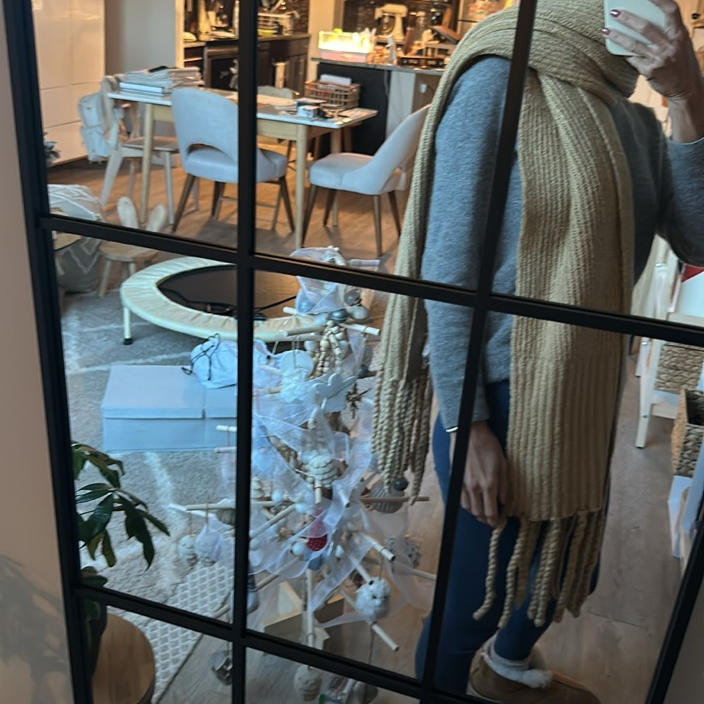 π Free π People Scarf Beige - Picture 6 of 12